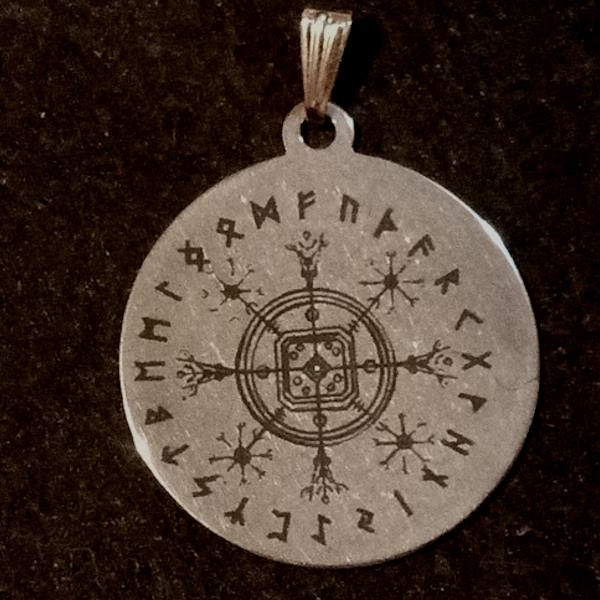 Hulinhjalmur Stave Pendant