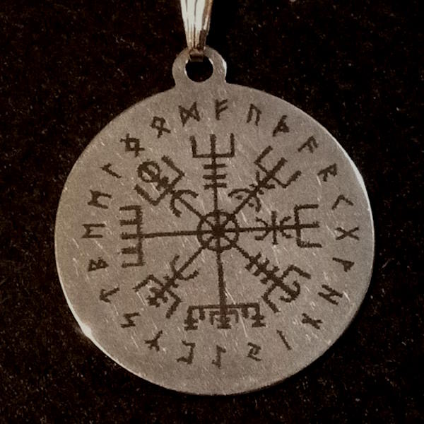 Vegvisir (Wayfinder) Pendant