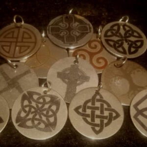 Celtic Pendants - 25mm Silver-tone